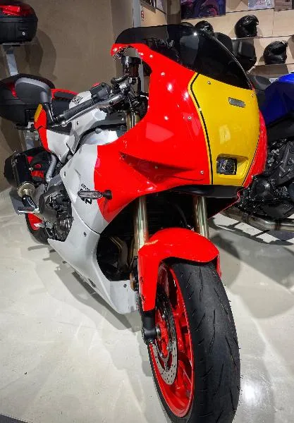 XSR 900 GP