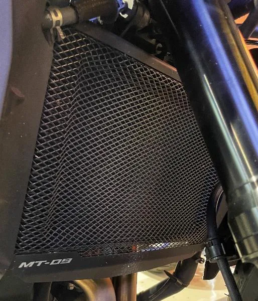 MT09