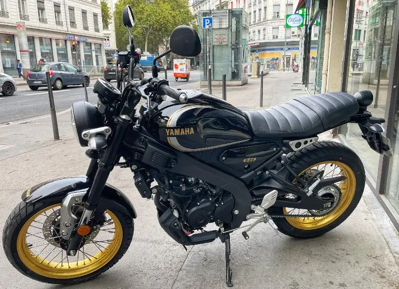XSR 125 Legacy