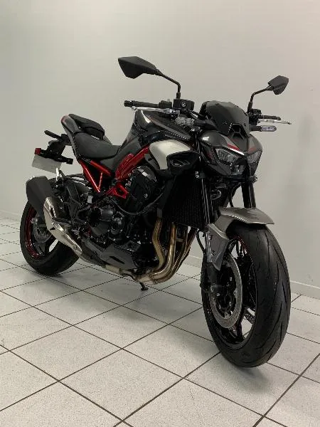 Z 900