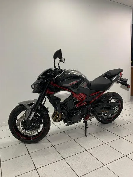 Z 900