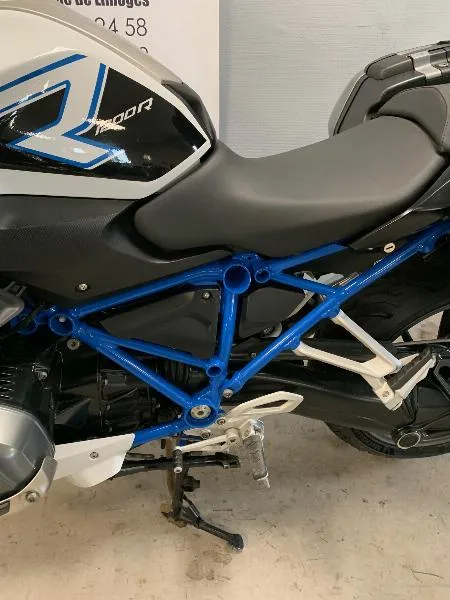 R 1200 R