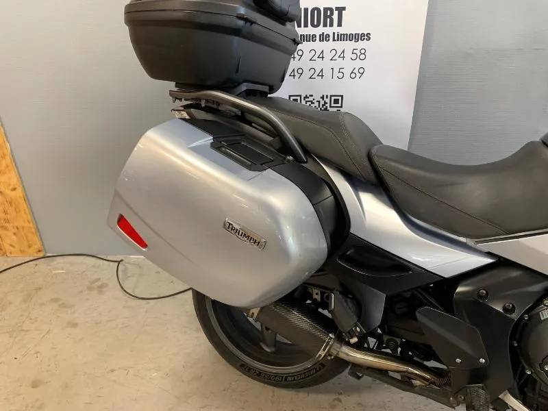 TROPHY 1200