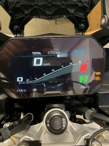 F 900 XR