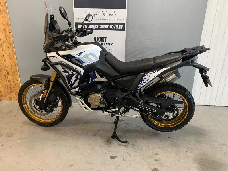 DS800X RALLY