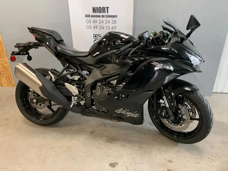 ZX4R
