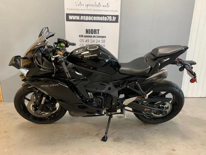 ZX4R