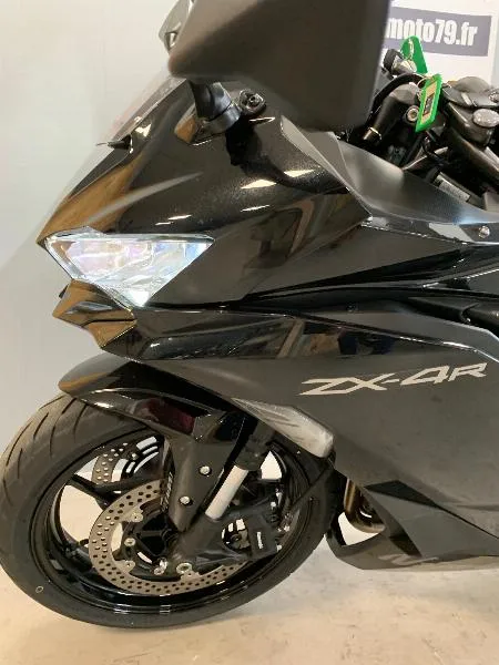 ZX4R