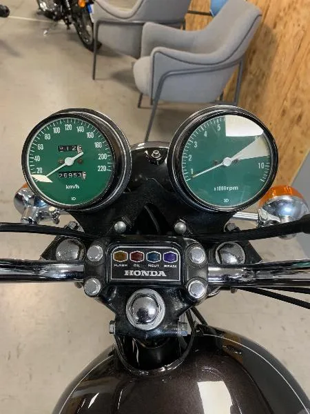 CB 750