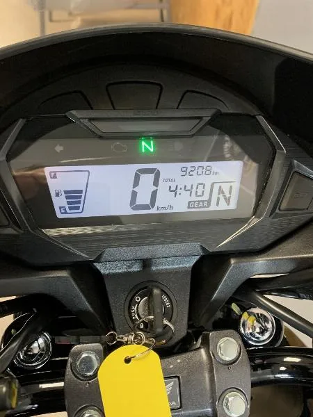 CB 125 F