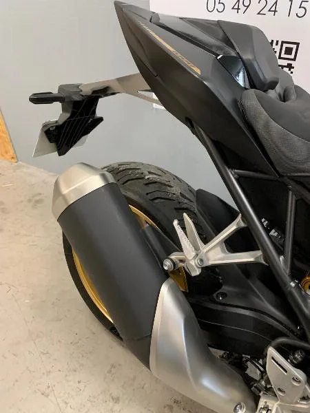 CB 1000 Hornet SP