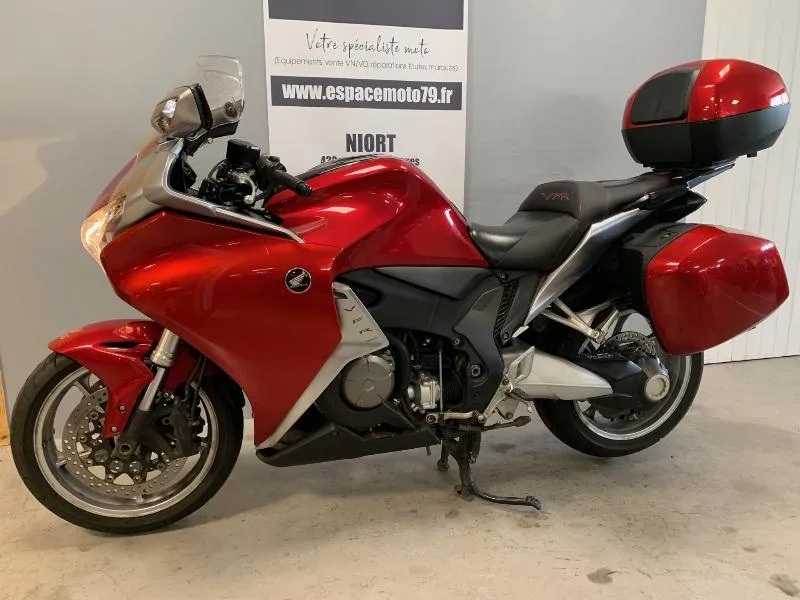 VFR 1200 F