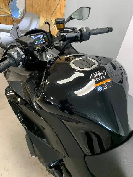NINJA 1100 SX