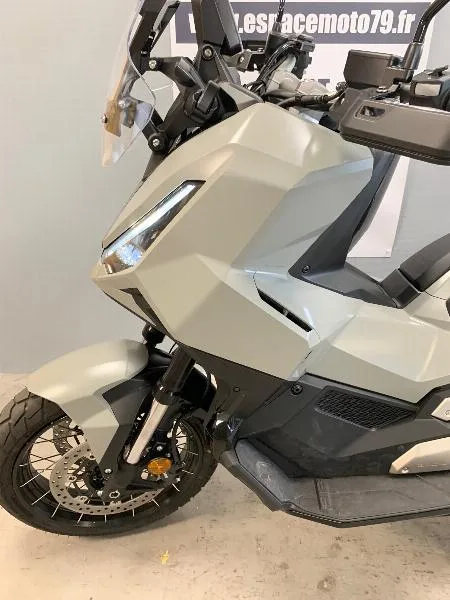 XADV 750 DCT