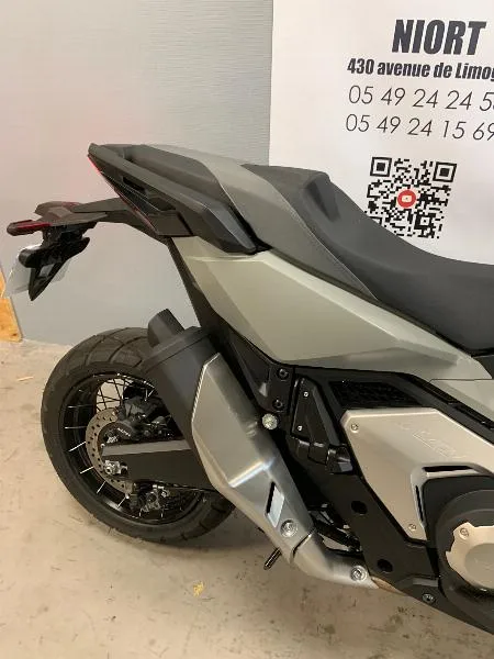 XADV 750 DCT