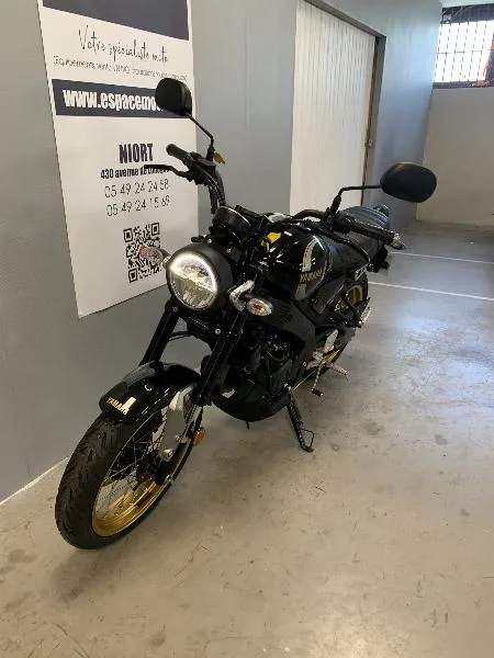 XSR 125 Legacy