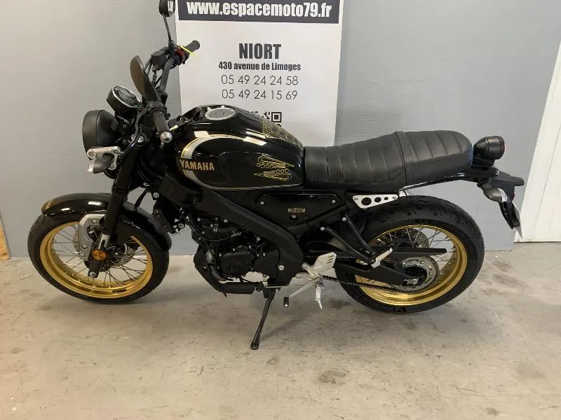 XSR 125 Legacy