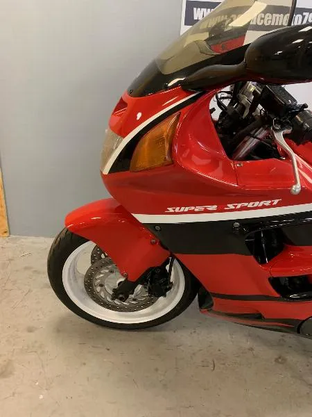 CBR 1000 F