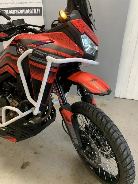 CRF 1100  L AFRICA TWIN