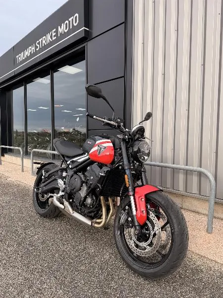 TRIDENT 660