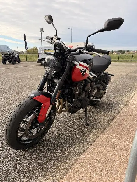 TRIDENT 660