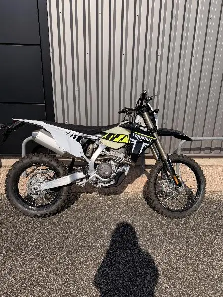 TF 250E