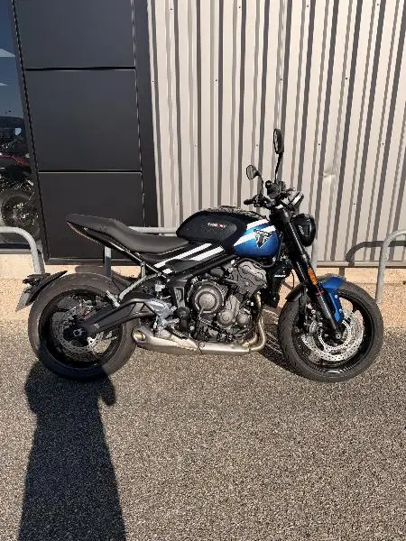TRIDENT 660