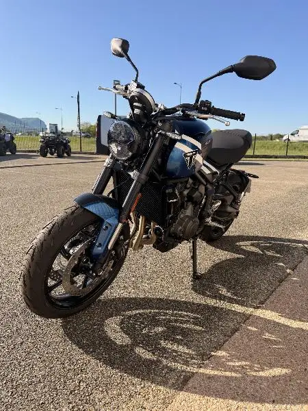 TRIDENT 660