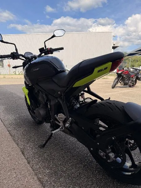 TRIDENT 660