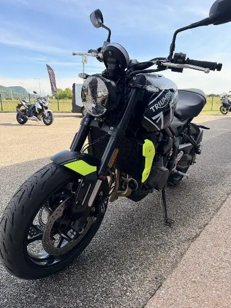 TRIDENT 660