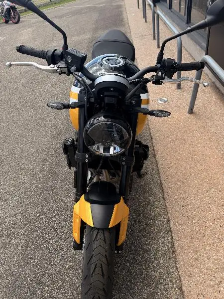 TRIDENT 660