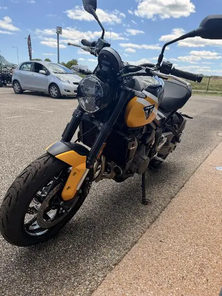 TRIDENT 660