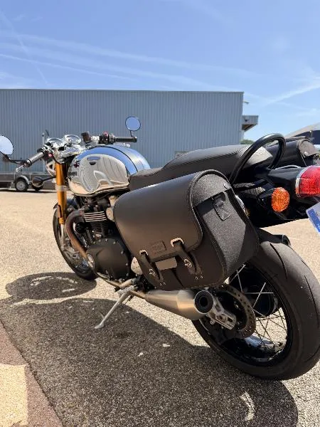 THRUXTON 1200 RS