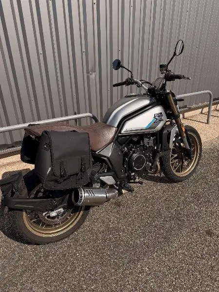 CLX 700