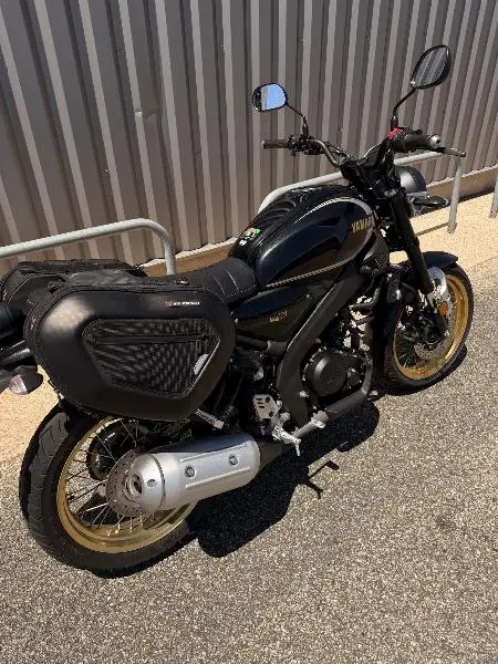 XSR 125 Legacy