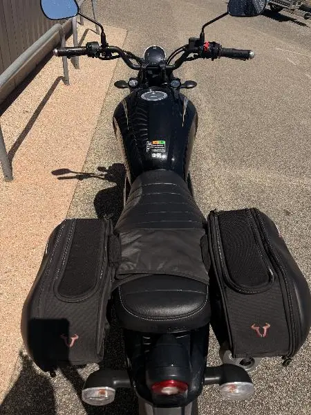 XSR 125 Legacy