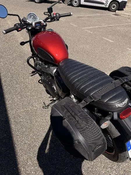 STREET TWIN  900