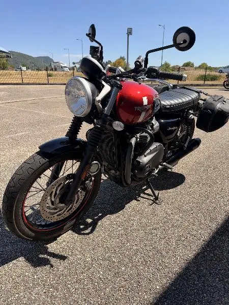 STREET TWIN  900