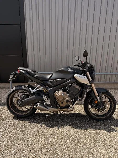 CB 650 RA