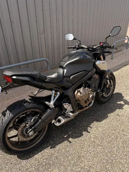 CB 650 RA