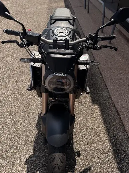 CB 650 RA