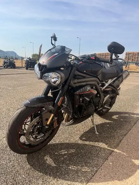 SPEED TRIPLE 1050 RS