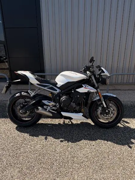 STREET TRIPLE 765 RS