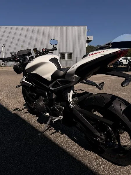STREET TRIPLE 765 RS
