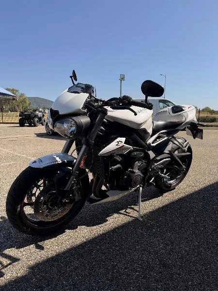 STREET TRIPLE 765 RS
