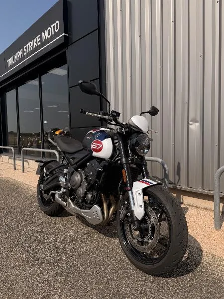 TRIDENT 660