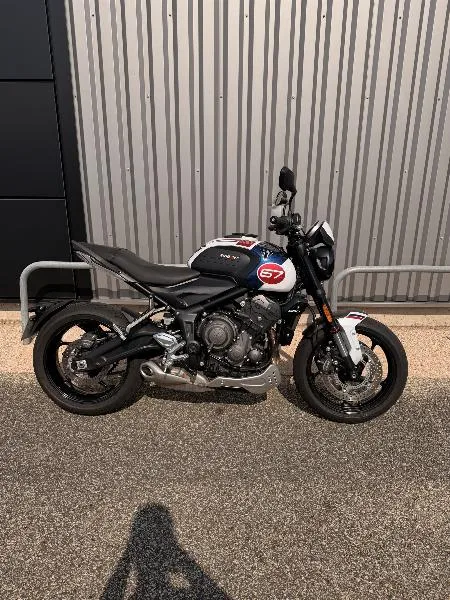TRIDENT 660
