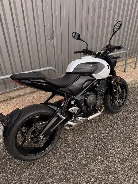 TRIDENT 660