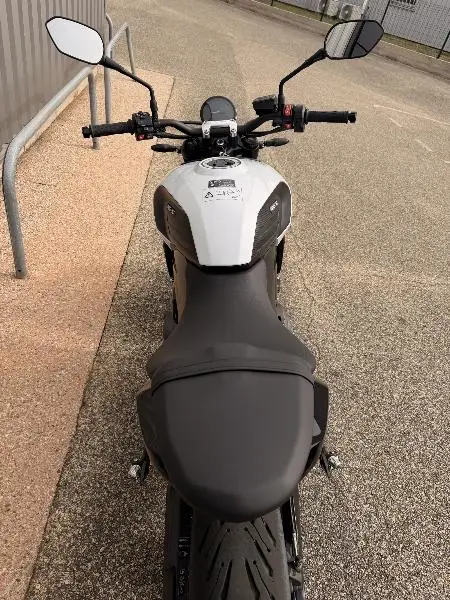 TRIDENT 660