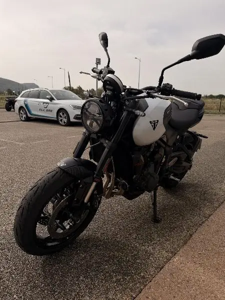 TRIDENT 660